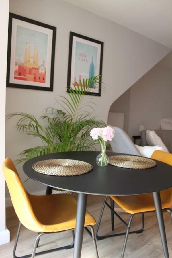 Studio De Charme Au Pays De La Madeleine Apartment Commercy ภายนอก รูปภาพ